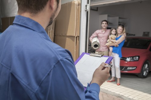 Secured self storage units in Wimbledon for efficient moving